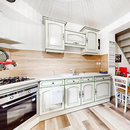 Σπίτι διακοπών Stunning In With Kitchen *