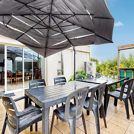 Σπίτι διακοπών Stunning In With Kitchen *